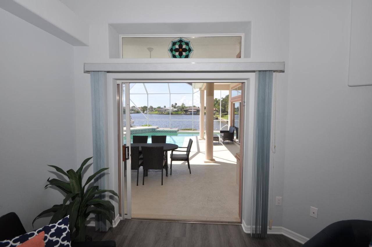 Sunset Bay Beautiful Pool Home - Bring Your Boat Or Jet Ski - Canal With Dock- Sleeps 10 - 4 Bd Palm Coast Exterior photo