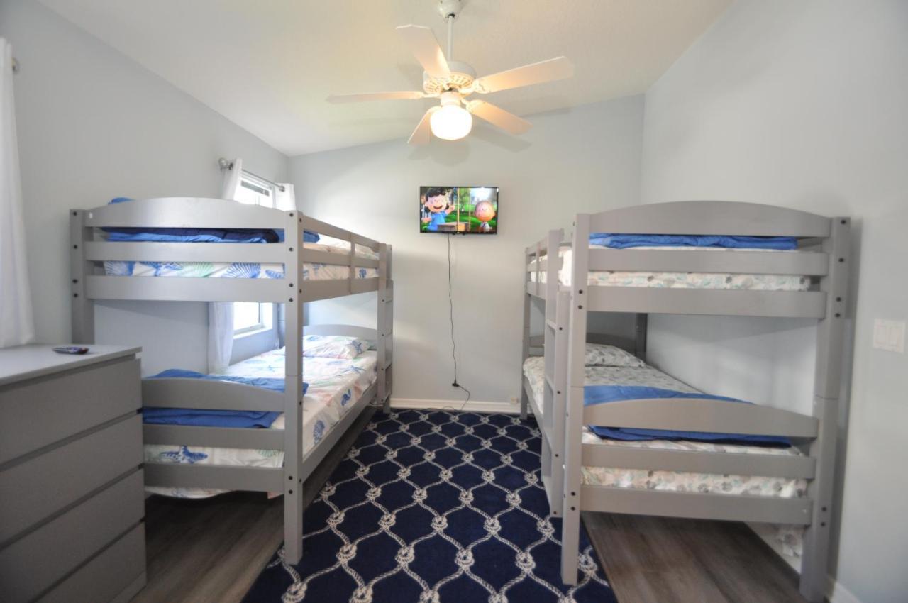 Sunset Bay Beautiful Pool Home - Bring Your Boat Or Jet Ski - Canal With Dock- Sleeps 10 - 4 Bd Palm Coast Exterior photo